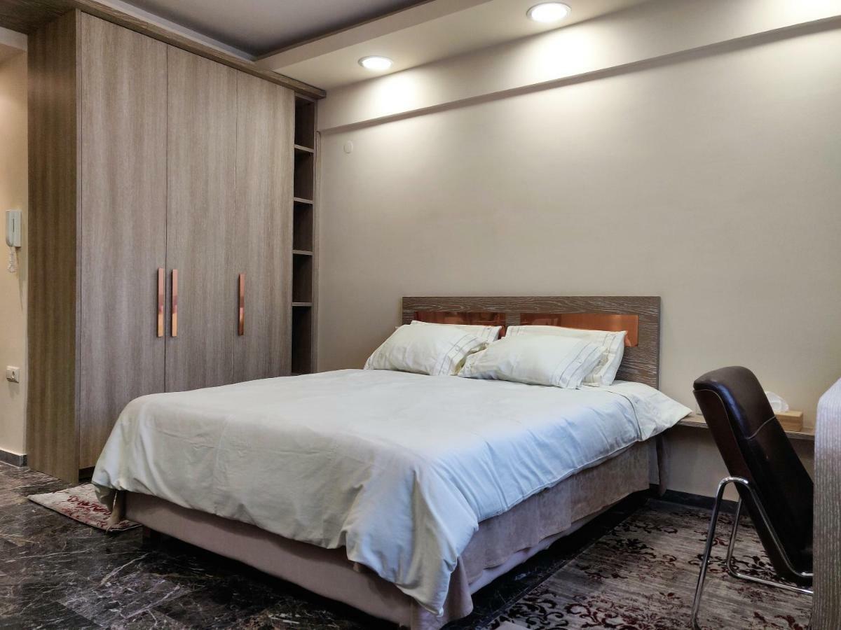 Agias Sofias Street Luxurious Studio Thessaloníki Exteriör bild