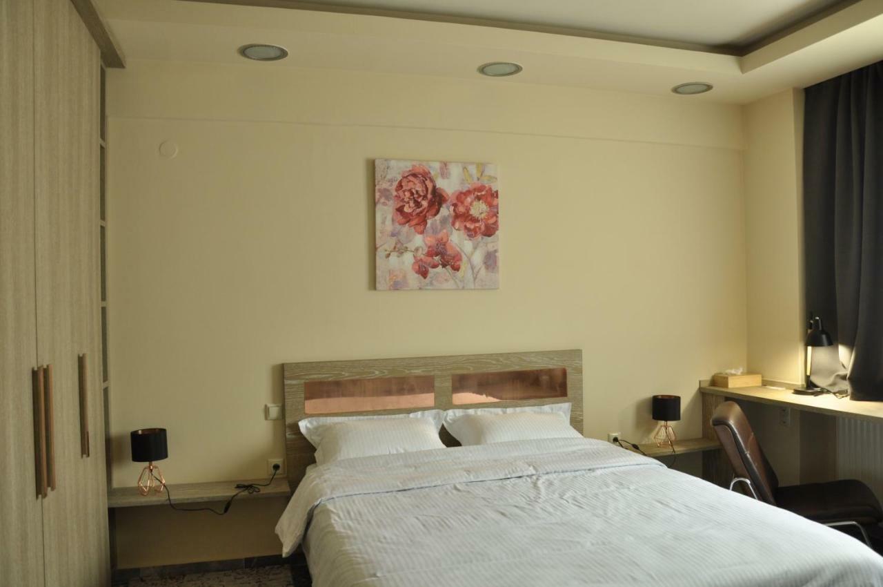 Agias Sofias Street Luxurious Studio Thessaloníki Exteriör bild