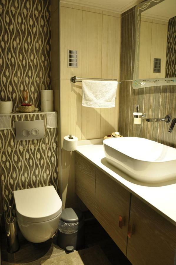 Agias Sofias Street Luxurious Studio Thessaloníki Exteriör bild